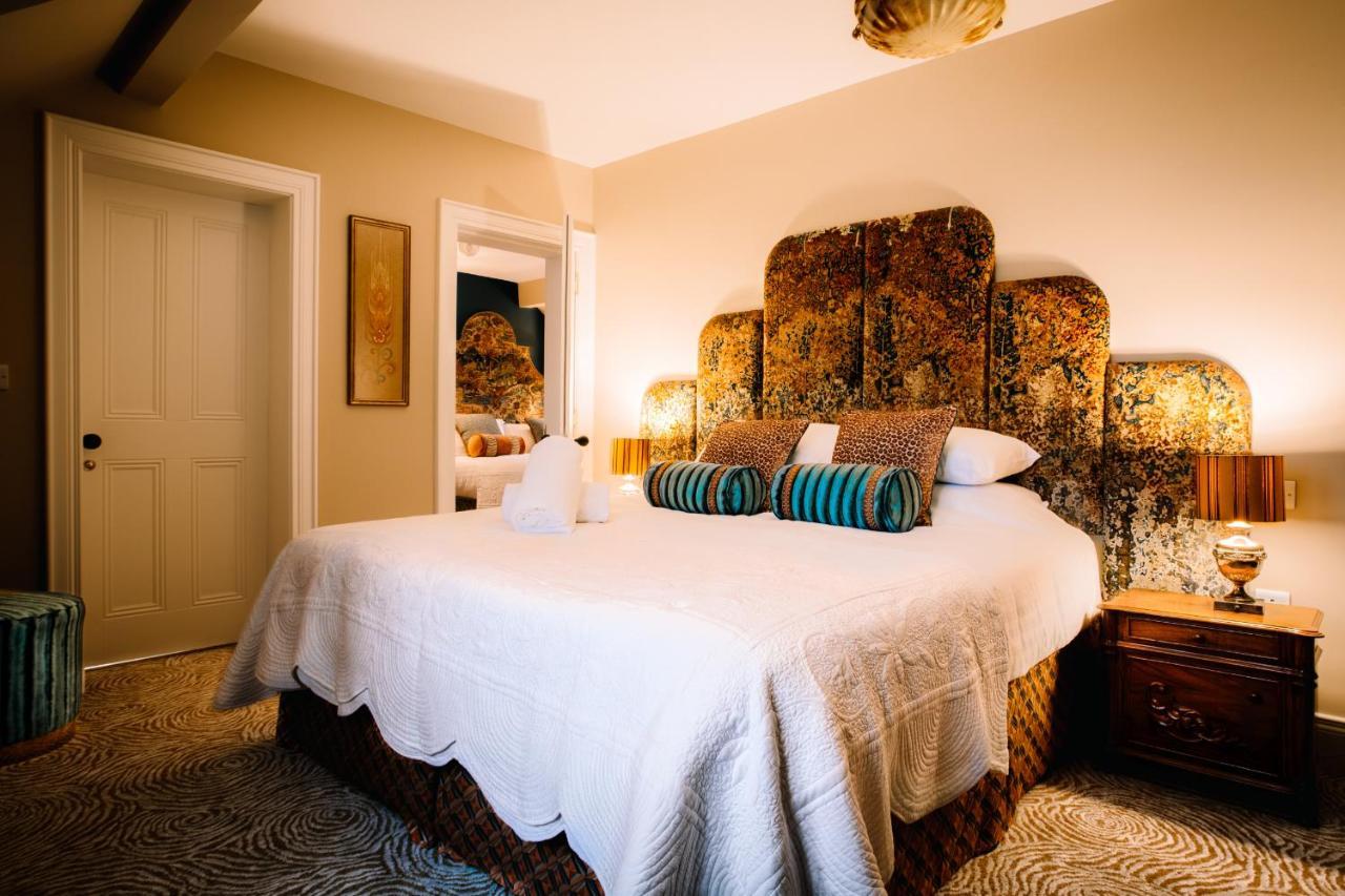 Double or Twin Room with Private Bathroom
